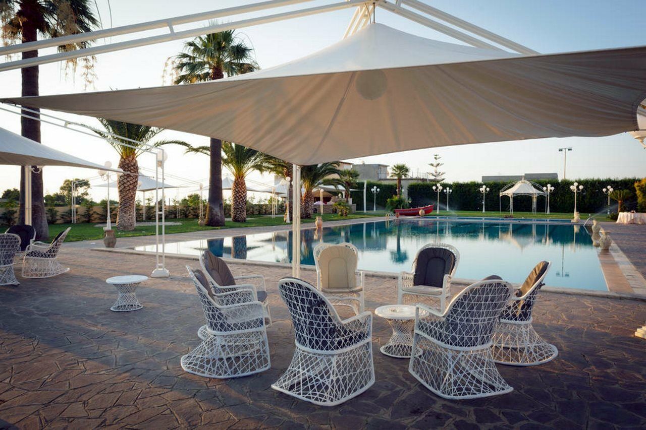 Club Hotel Kennedy Roccella Ionica Exteriör bild