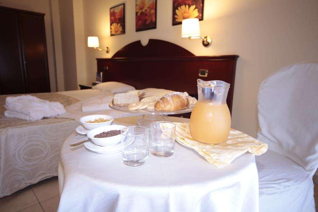 Club Hotel Kennedy Roccella Ionica Rum bild